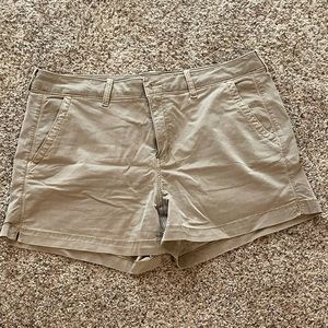 NWOT American Eagle Midi Chino Shorts